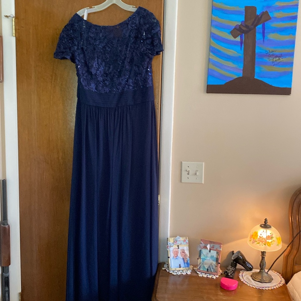 Oleg Cassini Navy Blue Evening Gown